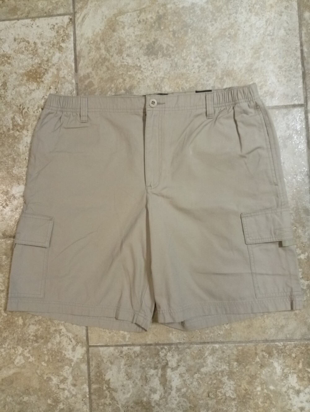 RedHead Men's Tan Elastic-Waist Cargo Shorts